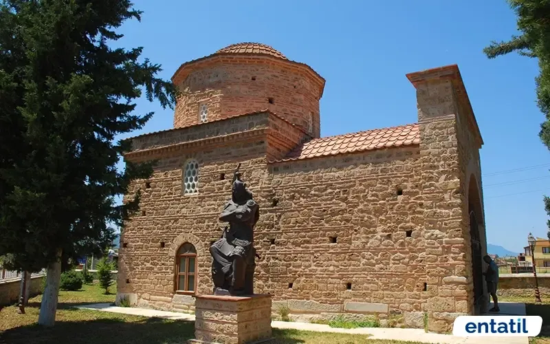 Kırgızlar Türbesi