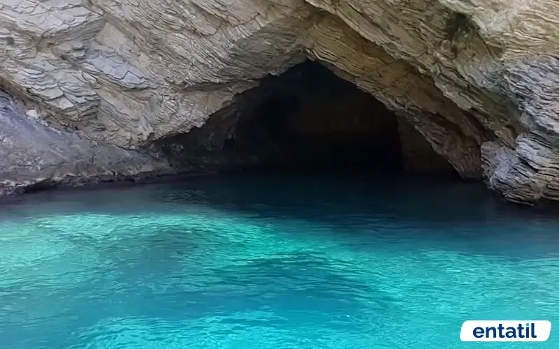 Mavi Mağara