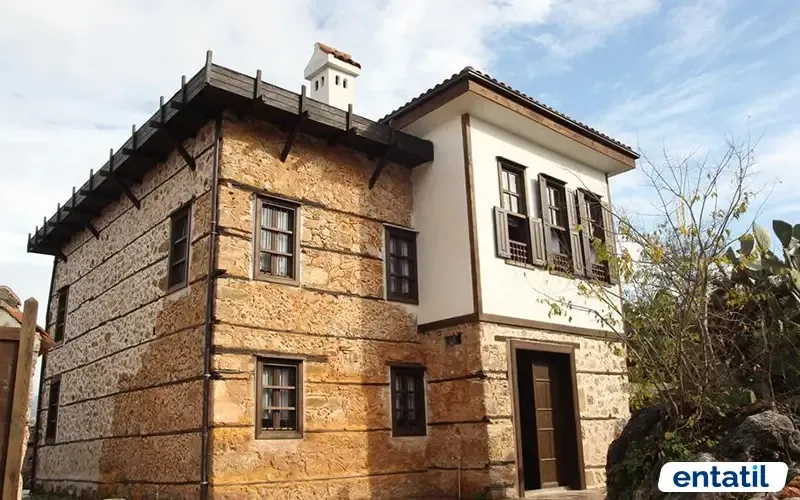Ömürlü Kemal Atlı Kültür Evi