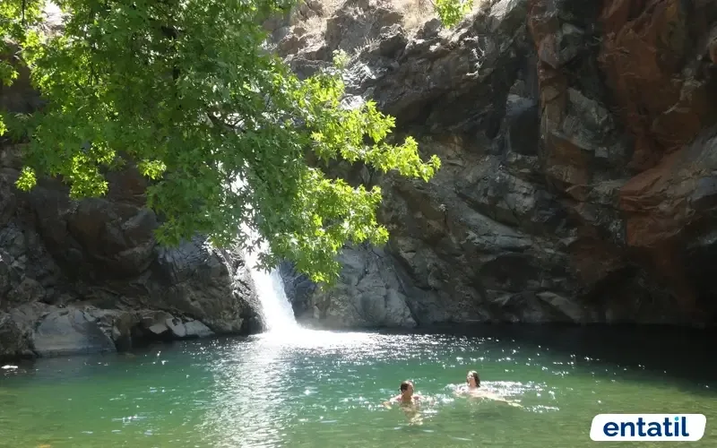 Toparlar Şelalesi