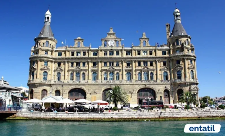 Haydarpaşa Garı ve İskelesi