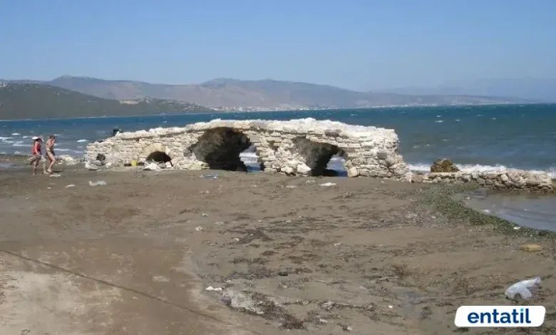 Urla İçmeler Plajı