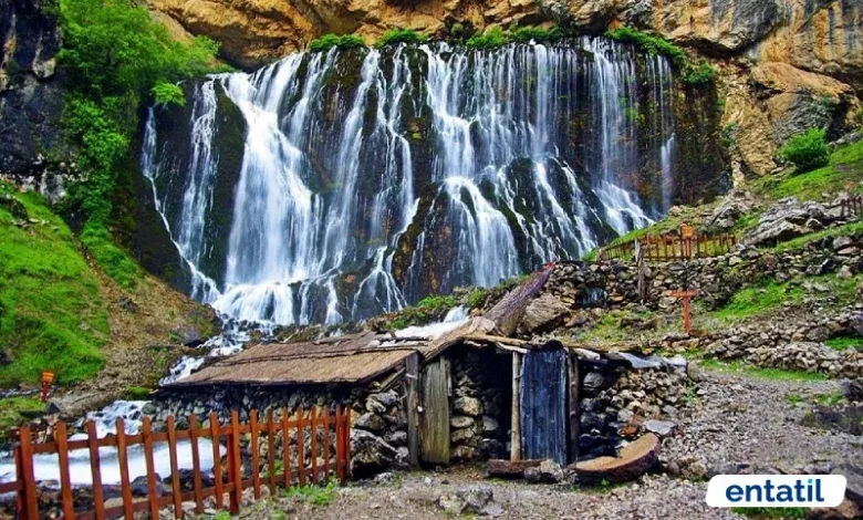 Kapuzbaşı Şelalesi