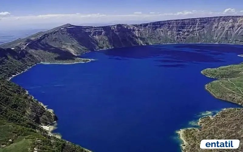 Nemrut Gölü