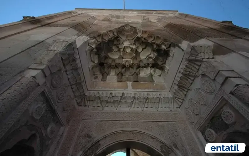 Zinciriye Medresesi